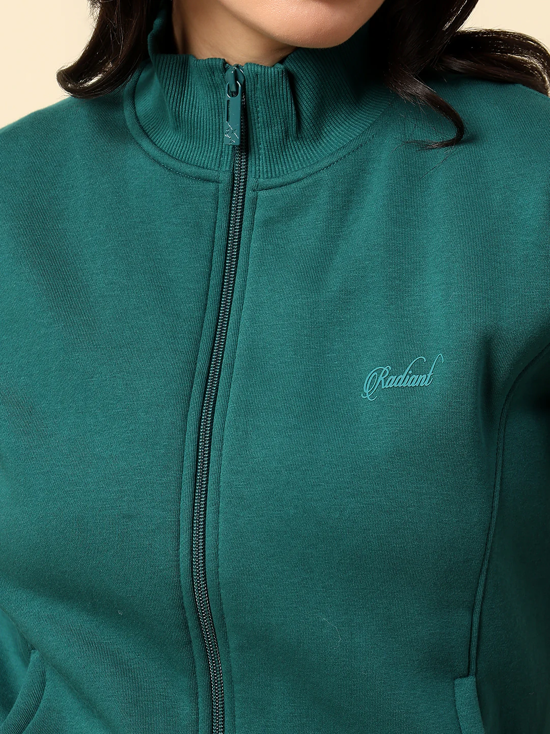 Sweatshirt for Women |Winter Wear Fleece Fabric Zipper Closure Regular Fit Solid Pattern - Image 6