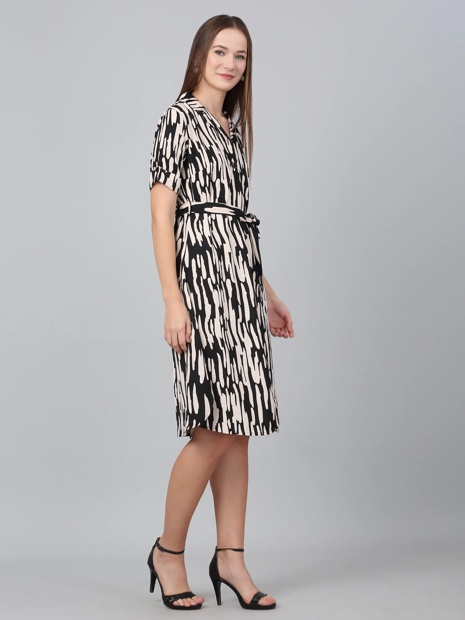 Women Black Shirt Collar Printed Dress - Image 4