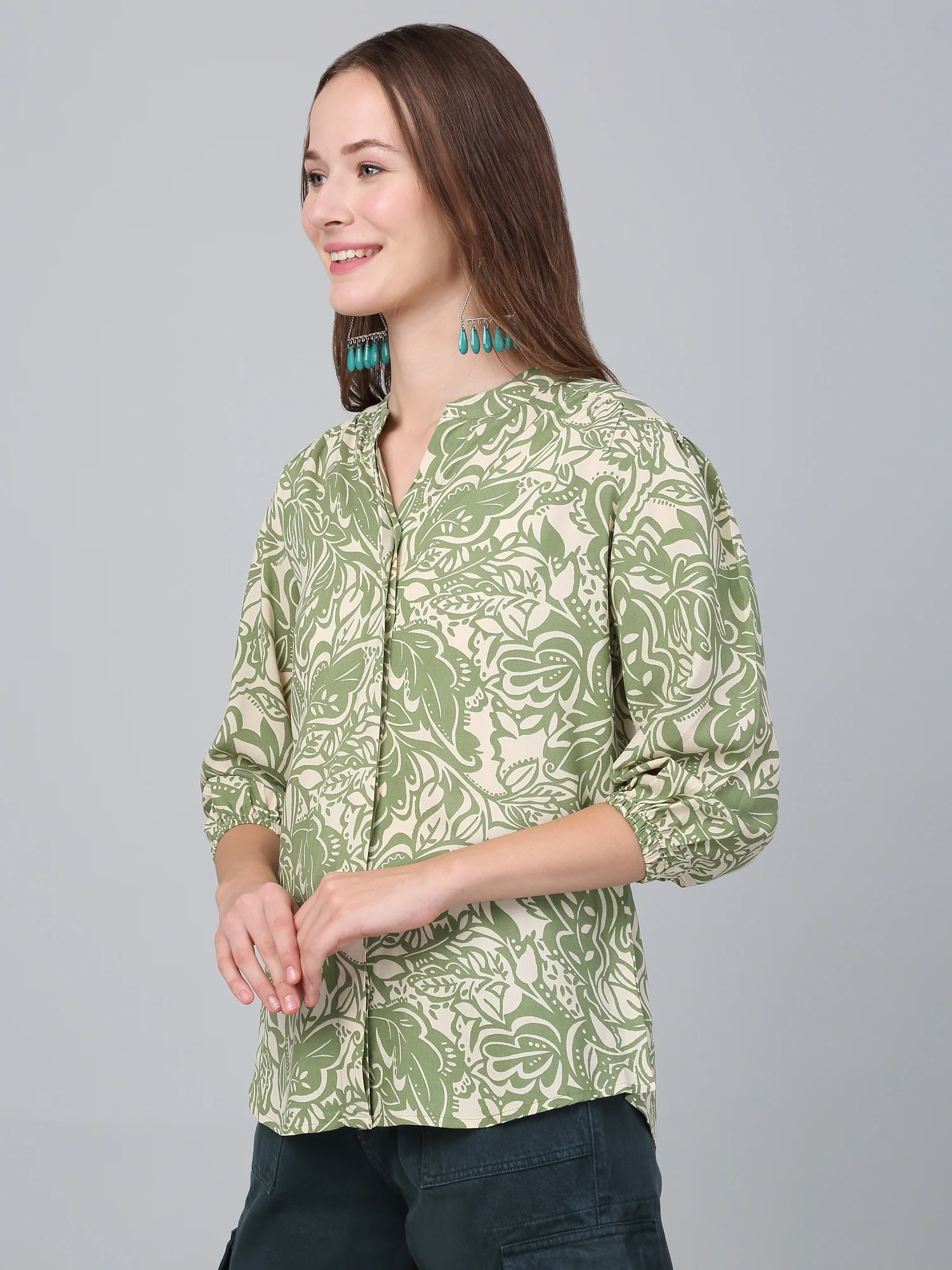 Women Green Printed V-Neck Casual Tunic - Image 3