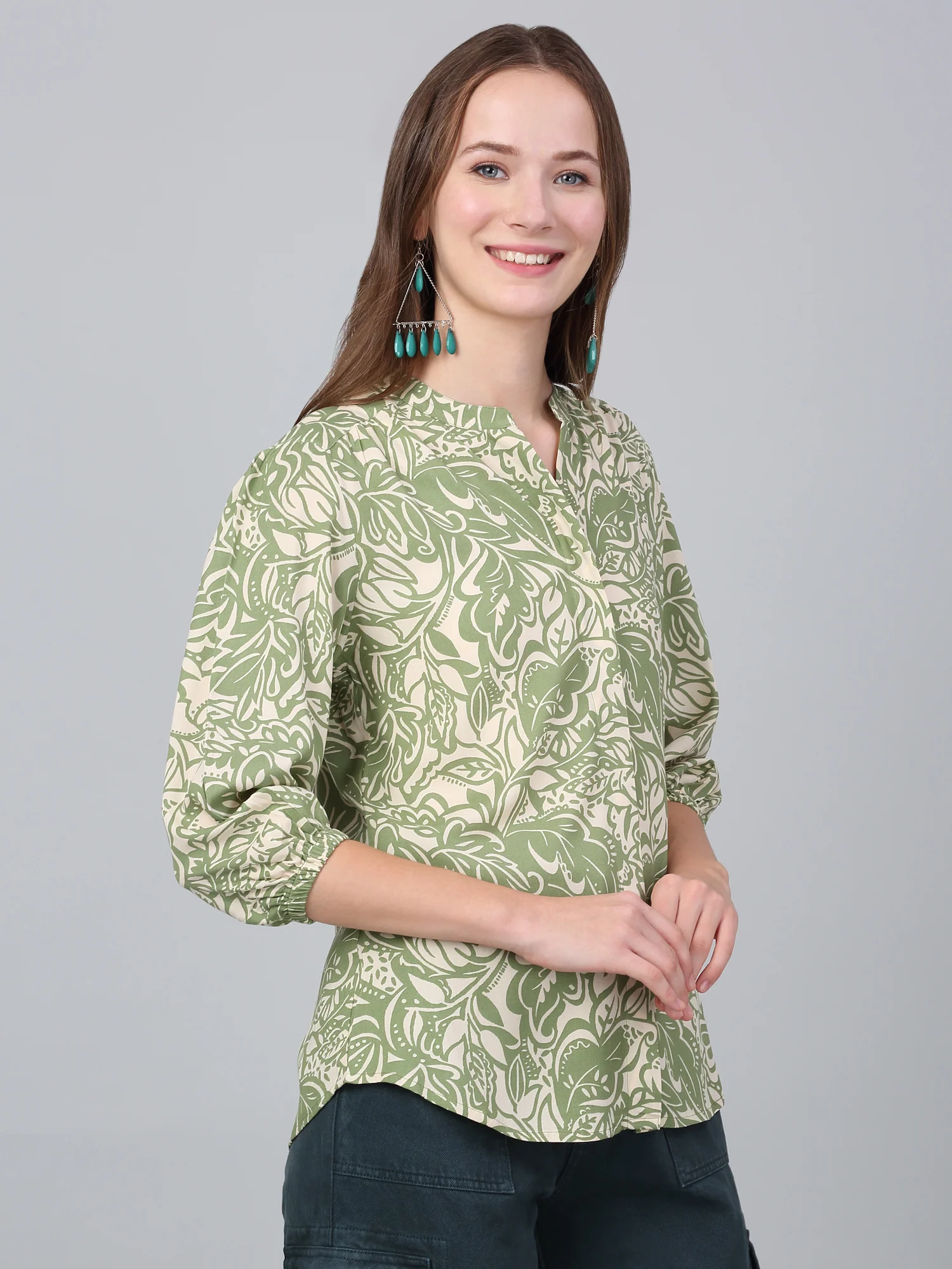 Women Green Printed V-Neck Casual Tunic - Image 4