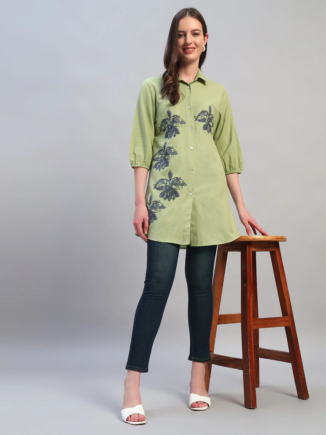 Women Light Green Solid 3/4th Sleeves Casual Long Tunic - Image 7