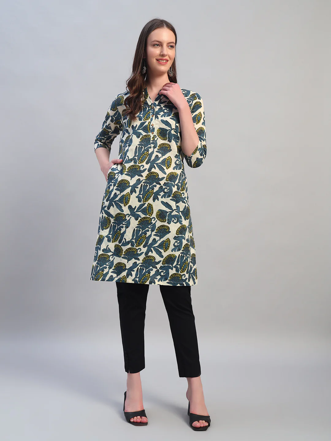Women Printed Blue 3/4th Sleeves Regular Fit Casual Kurti - Image 2