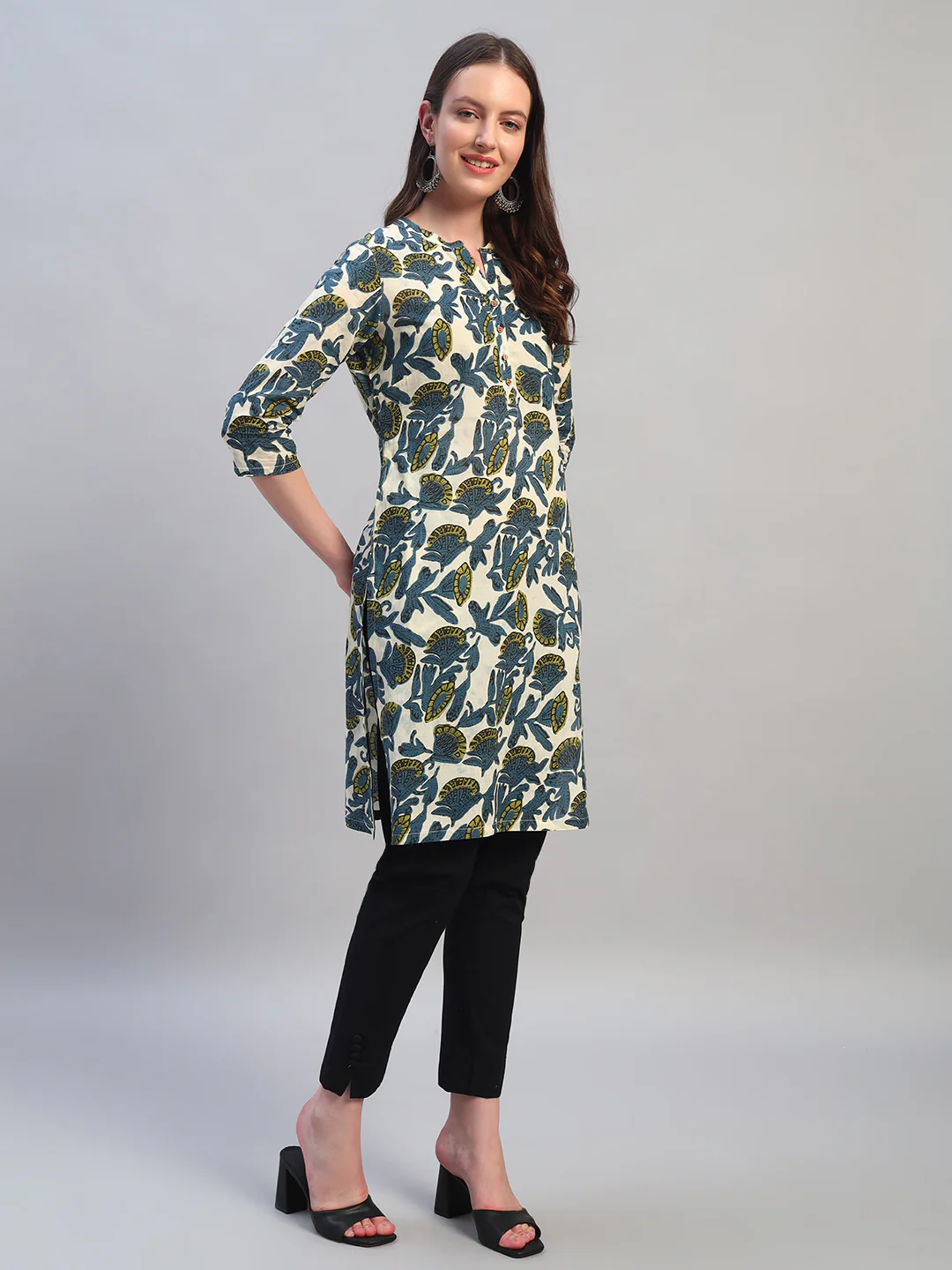 Women Printed Blue 3/4th Sleeves Regular Fit Casual Kurti - Image 5