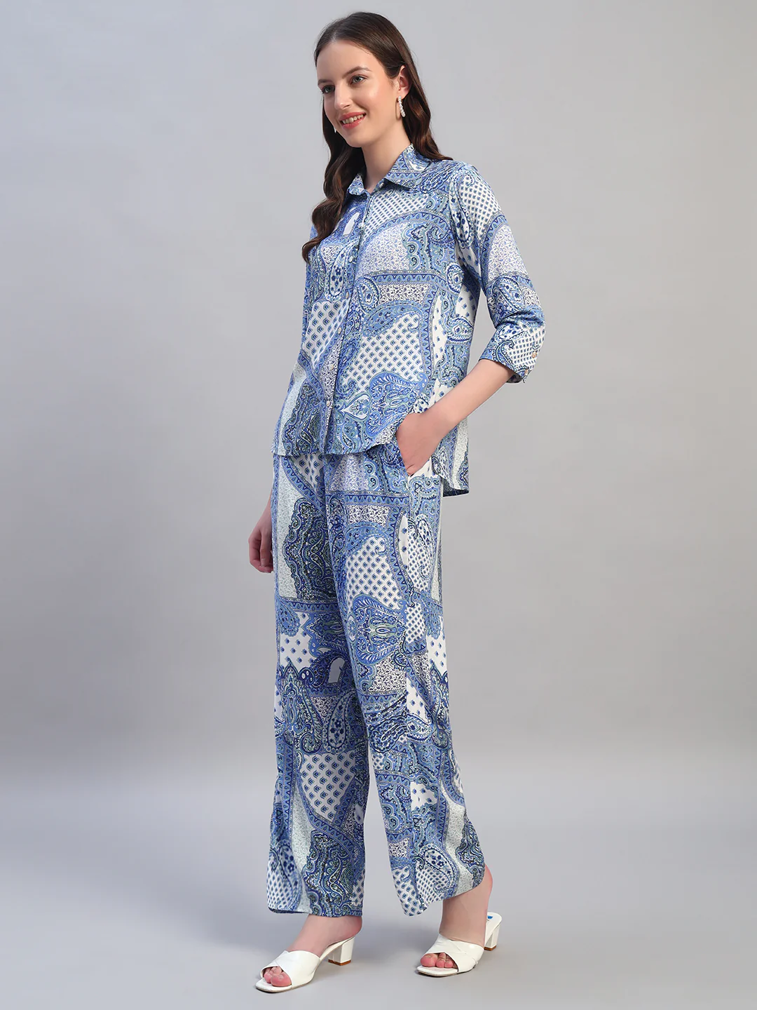 Women Printed Blue Shirt Collar 3/4th Sleeves Regular Fit  Co-Ord-Set - Image 3