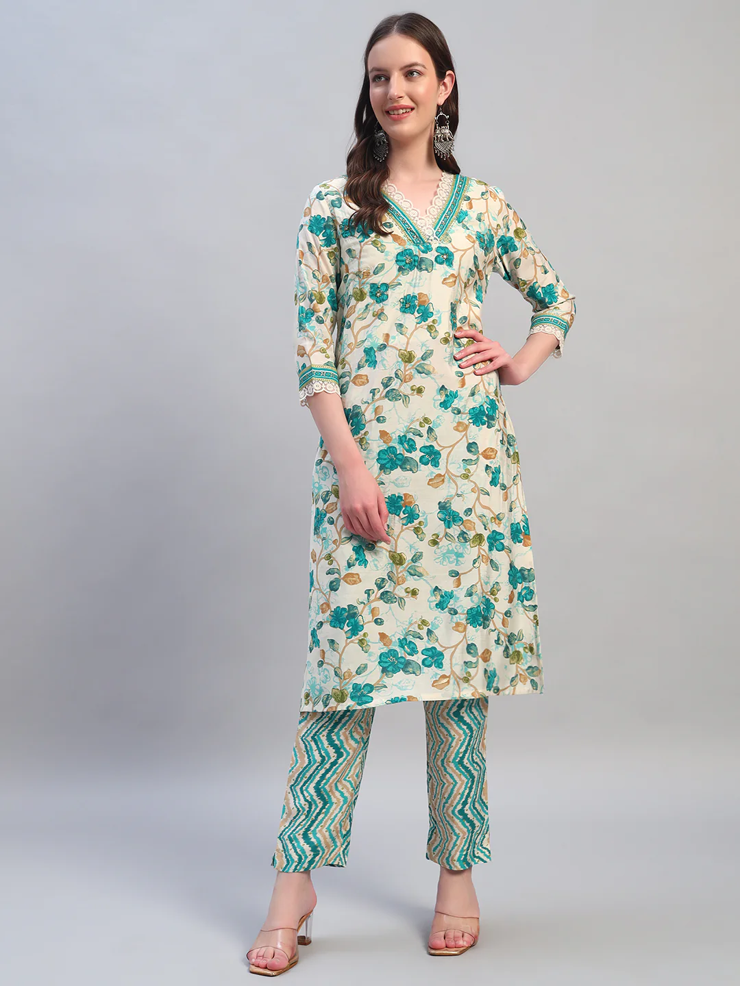 Women Printed Blue V-Neck 3/4th Sleeves Kurti Plazzo Set - Image 9