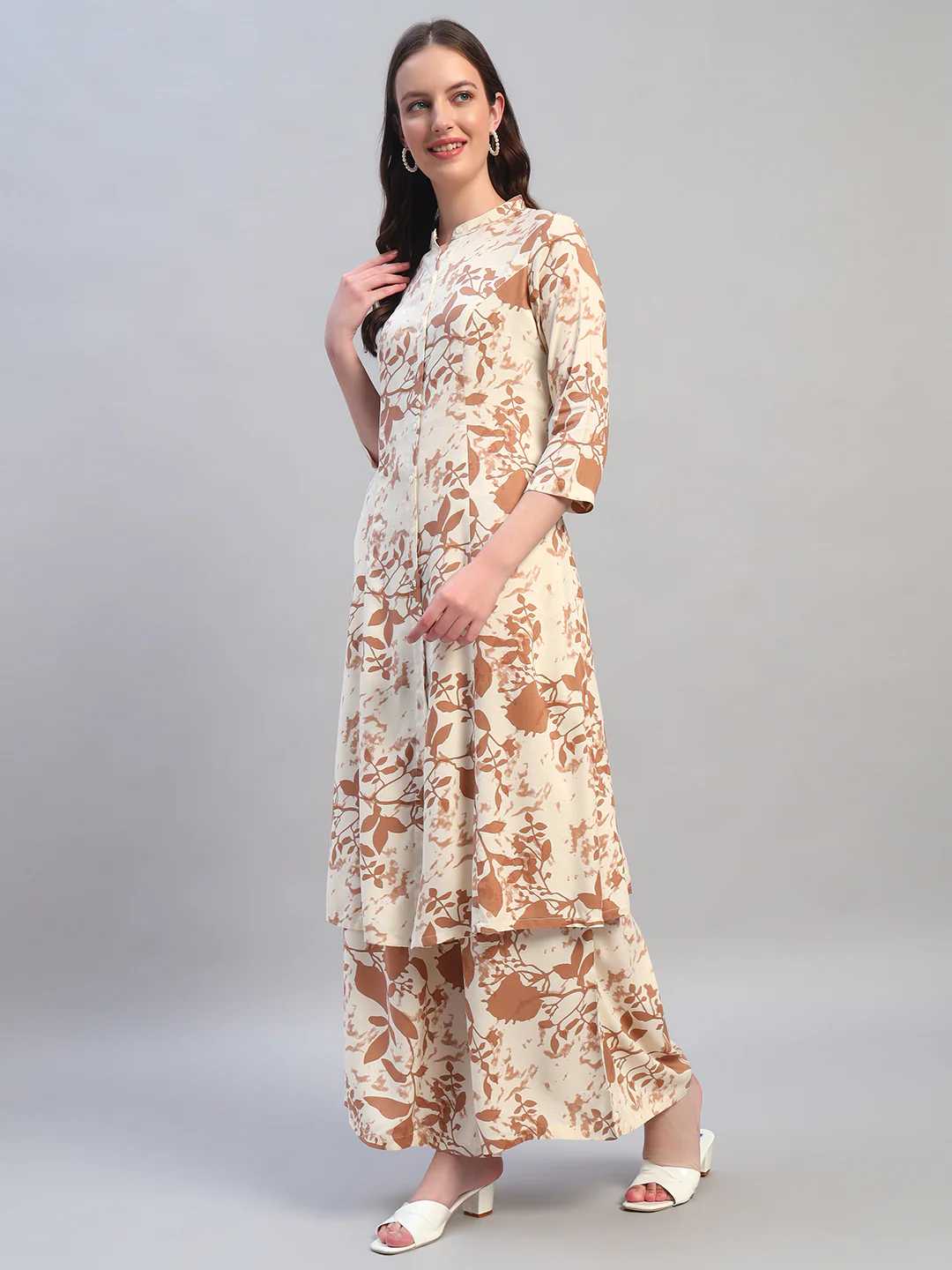 Women Printed Ivory Mandarin Neck 3/4th Sleeves Kurti Plazzo Set - Image 3