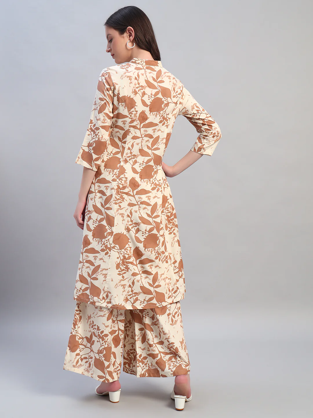 Women Printed Ivory Mandarin Neck 3/4th Sleeves Kurti Plazzo Set - Image 4