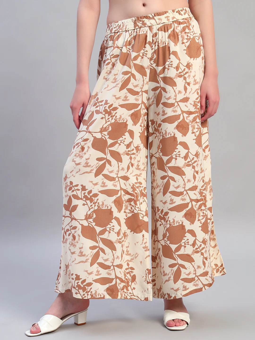 Women Printed Ivory Mandarin Neck 3/4th Sleeves Kurti Plazzo Set - Image 7