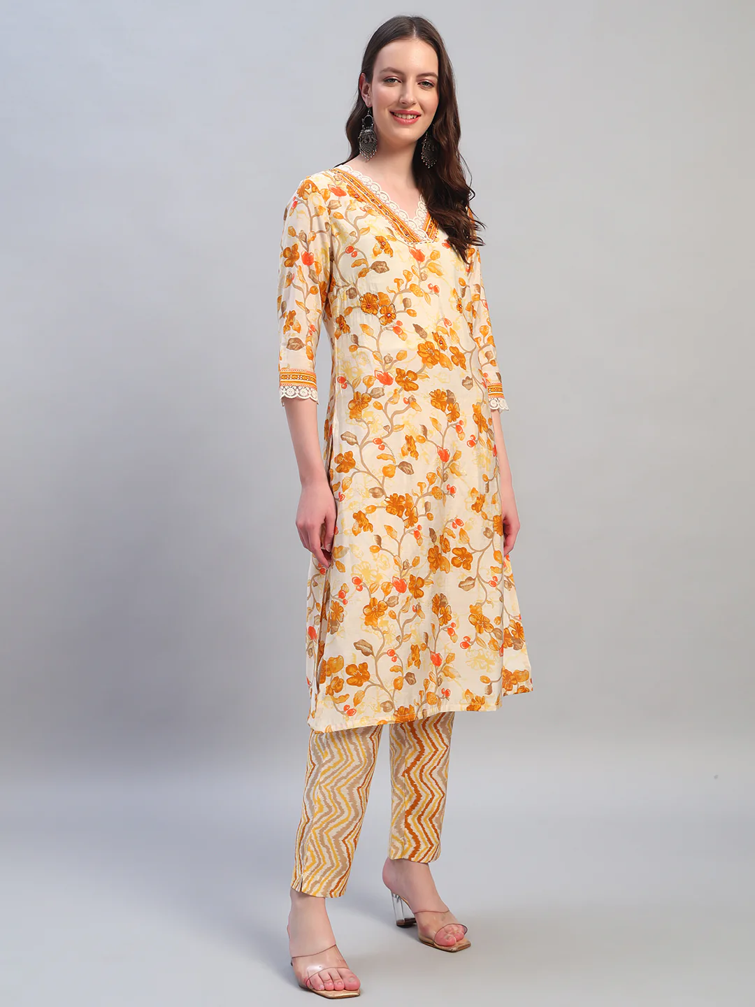 Women Printed Mustard V-Neck 3/4th Sleeves Kurti Plazzo Set - Image 5