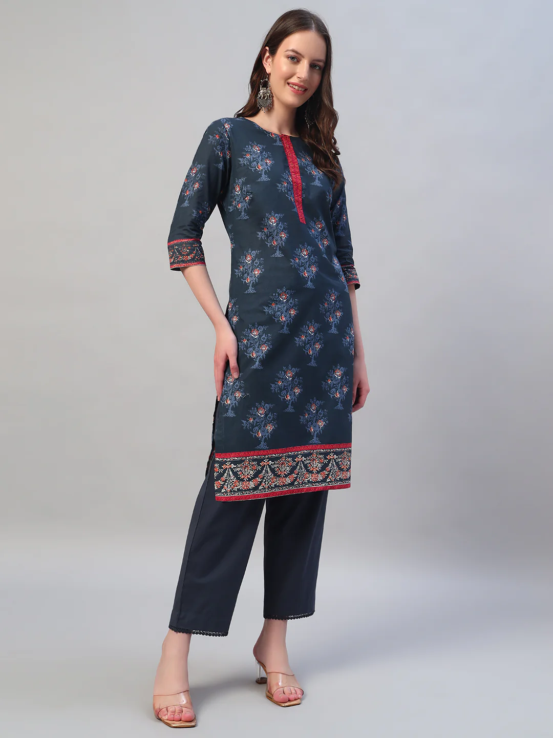 Women Printed Navy Blue Round Neck 3/4th Sleeves Kurti Plazzo Set - Image 3