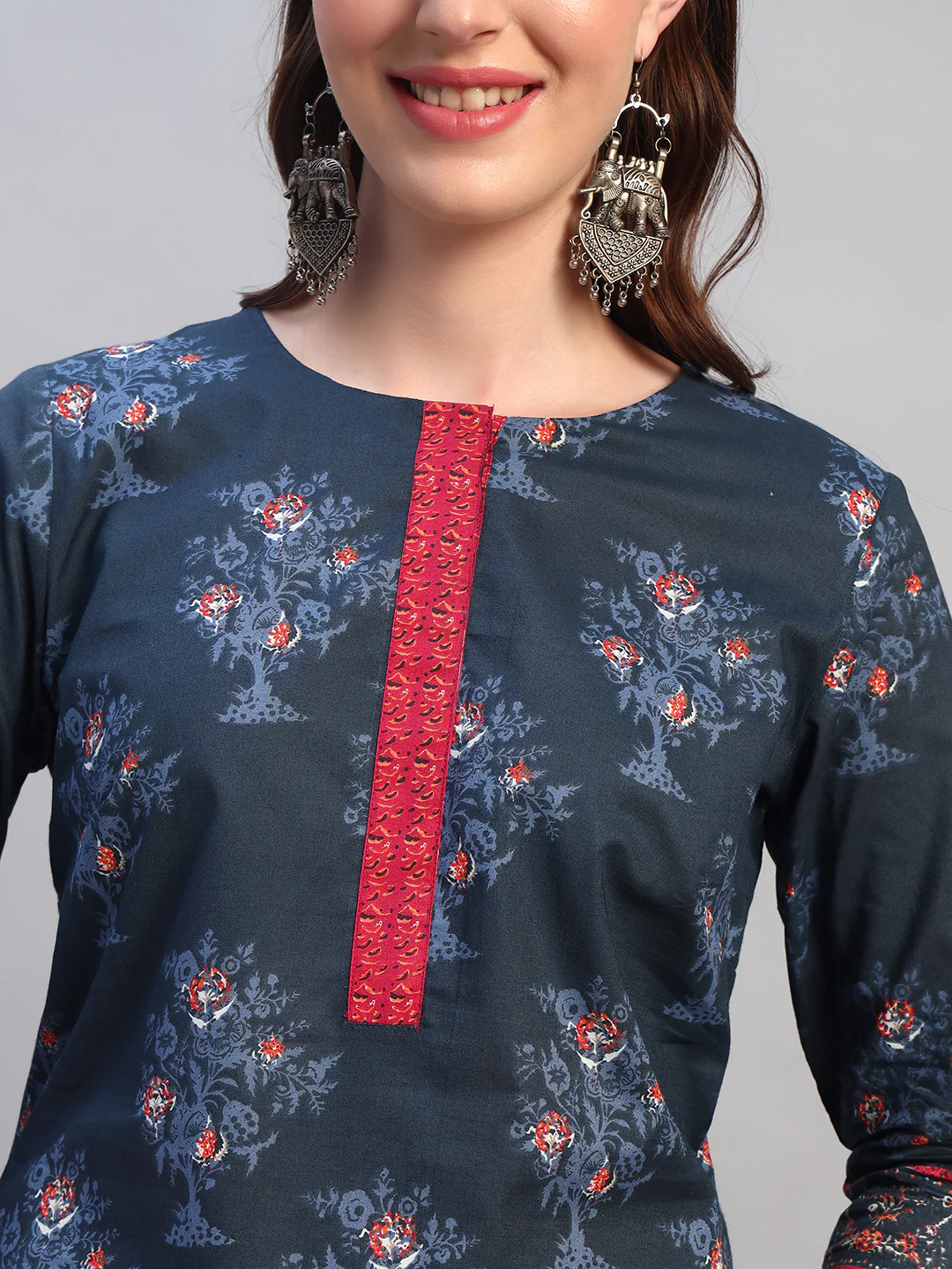 Women Printed Navy Blue Round Neck 3/4th Sleeves Kurti Plazzo Set - Image 6