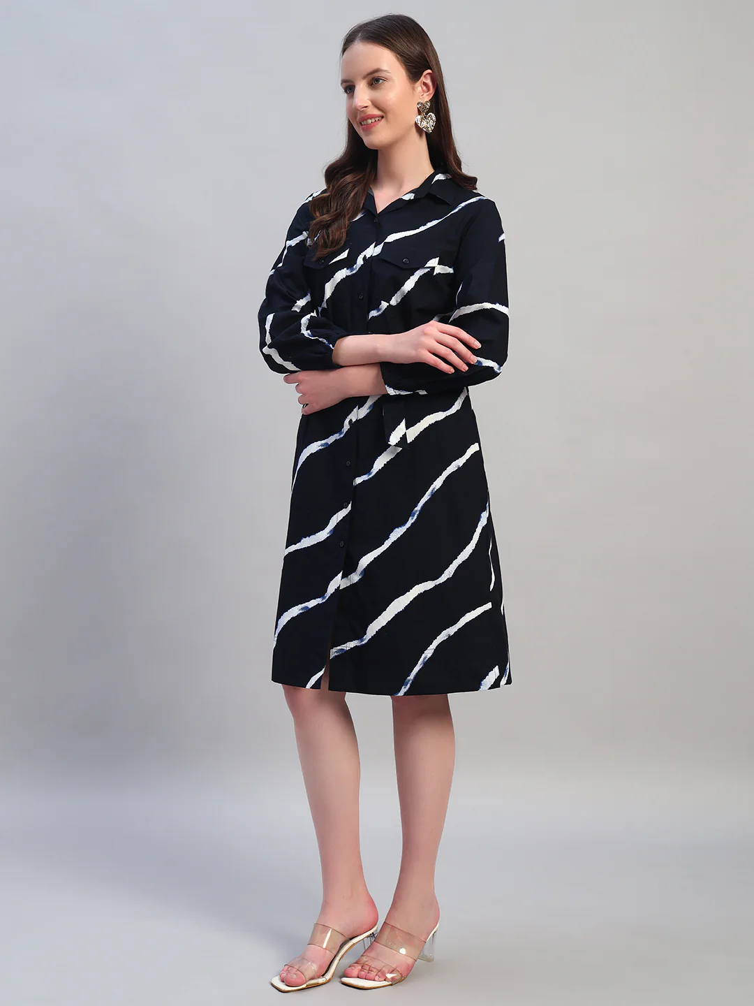 Women Printed Navy Blue Spread Collar Full Sleeves Casual Dress - Image 3