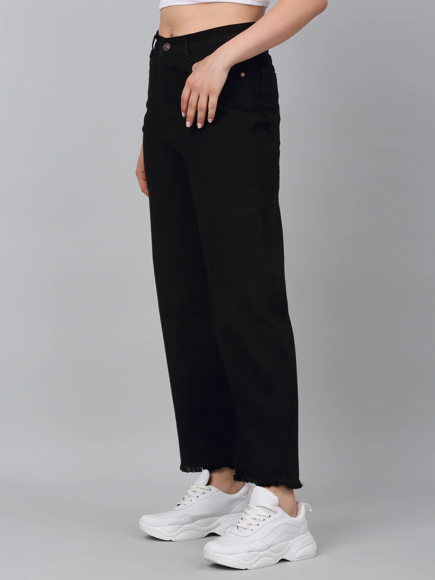 Women's Black Solid Wide Leg Stretchable Jeans - Image 4