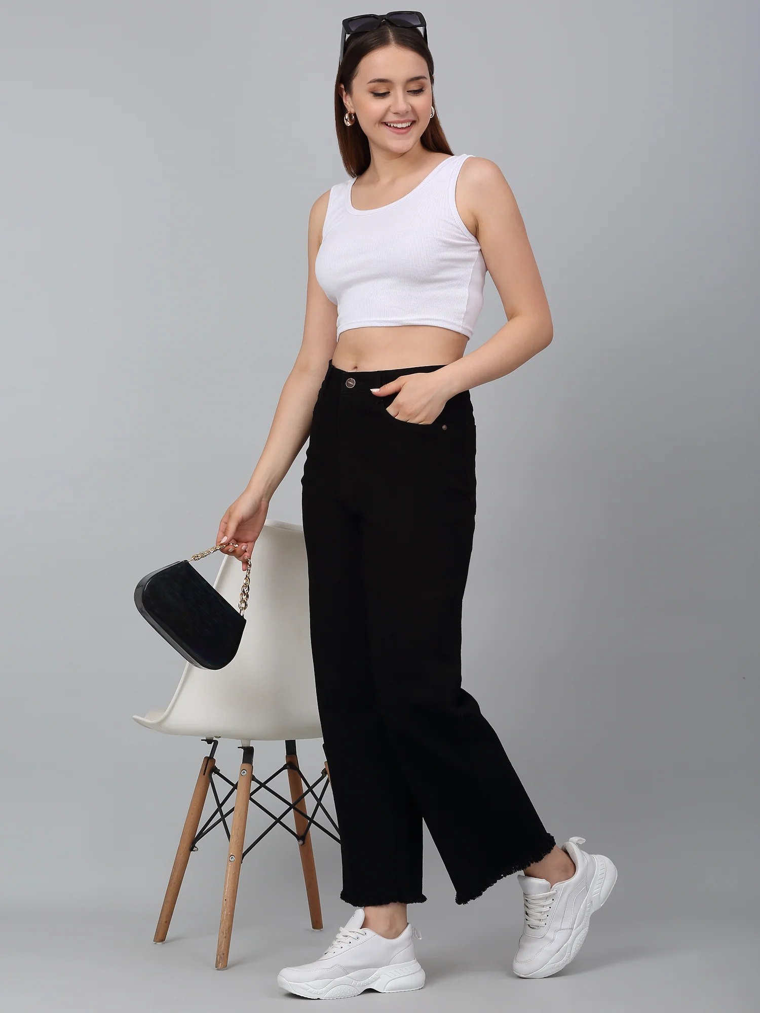 Women's Black Solid Wide Leg Stretchable Jeans - Image 6