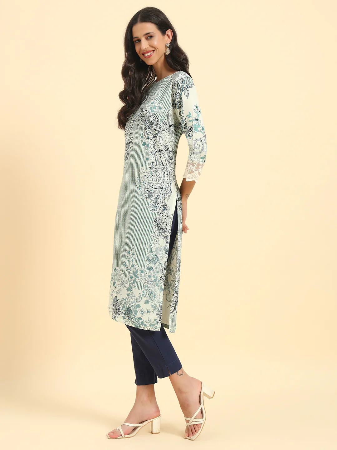 Women's Blue Printed 3/4th Sleeve Round Neck Casual Kurti - Image 4