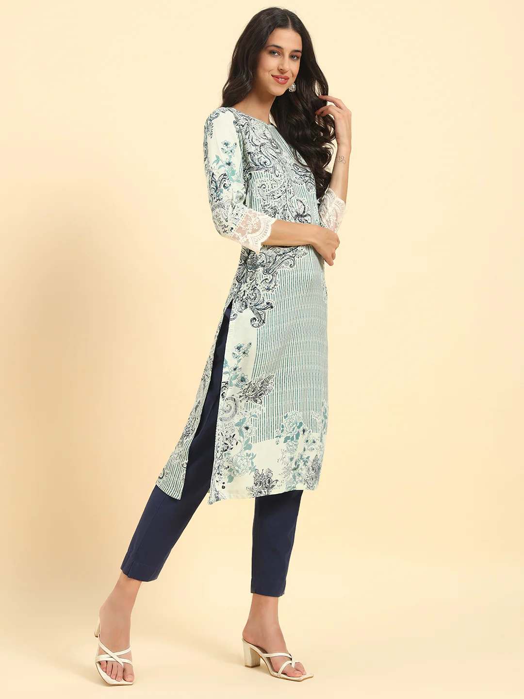 Women's Blue Printed 3/4th Sleeve Round Neck Casual Kurti - Image 5