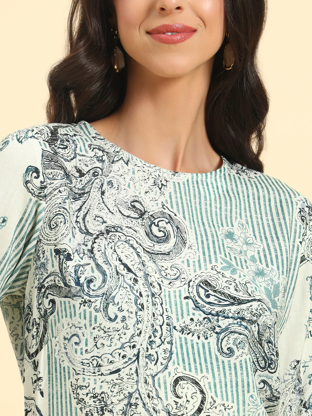 Women's Blue Printed 3/4th Sleeve Round Neck Casual Kurti - Image 6