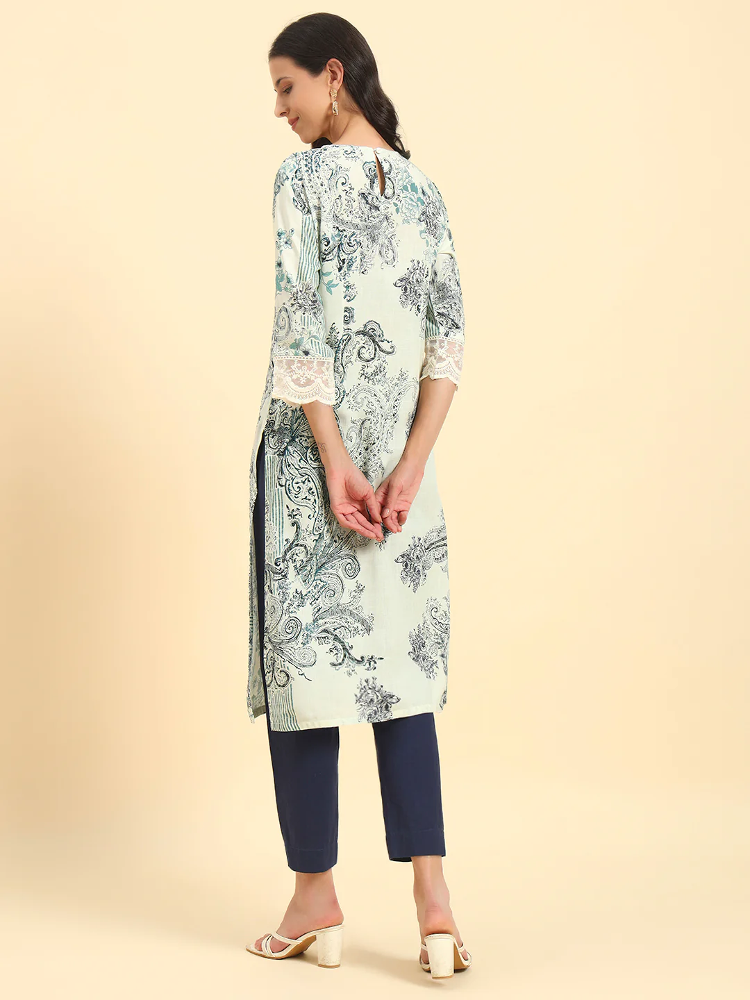 Women's Blue Printed 3/4th Sleeve Round Neck Casual Kurti - Image 7