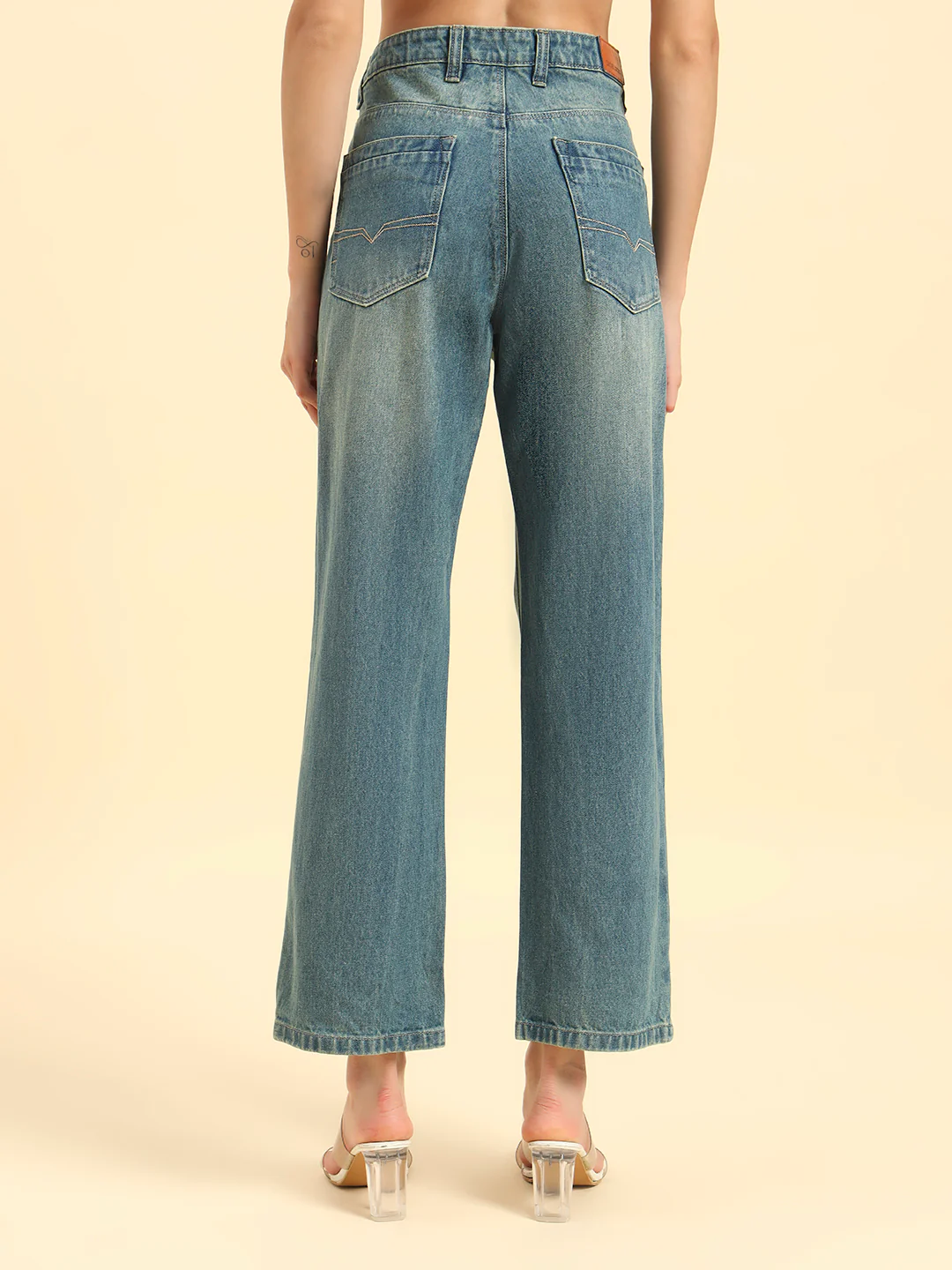 Women's Blue Solid Regular Fit Casual Jeans - Image 7