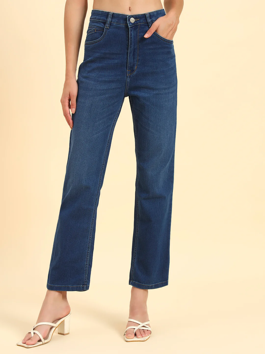 Women's Blue Solid Regular Fit Casual Jeans - Image 3