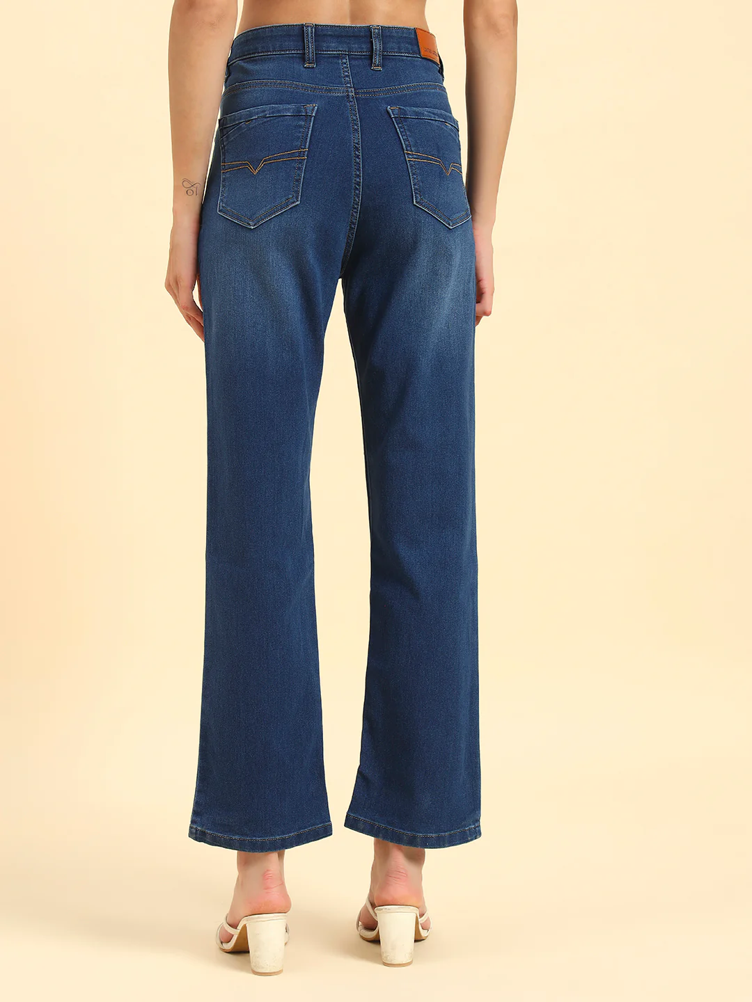 Women's Blue Solid Regular Fit Casual Jeans - Image 7