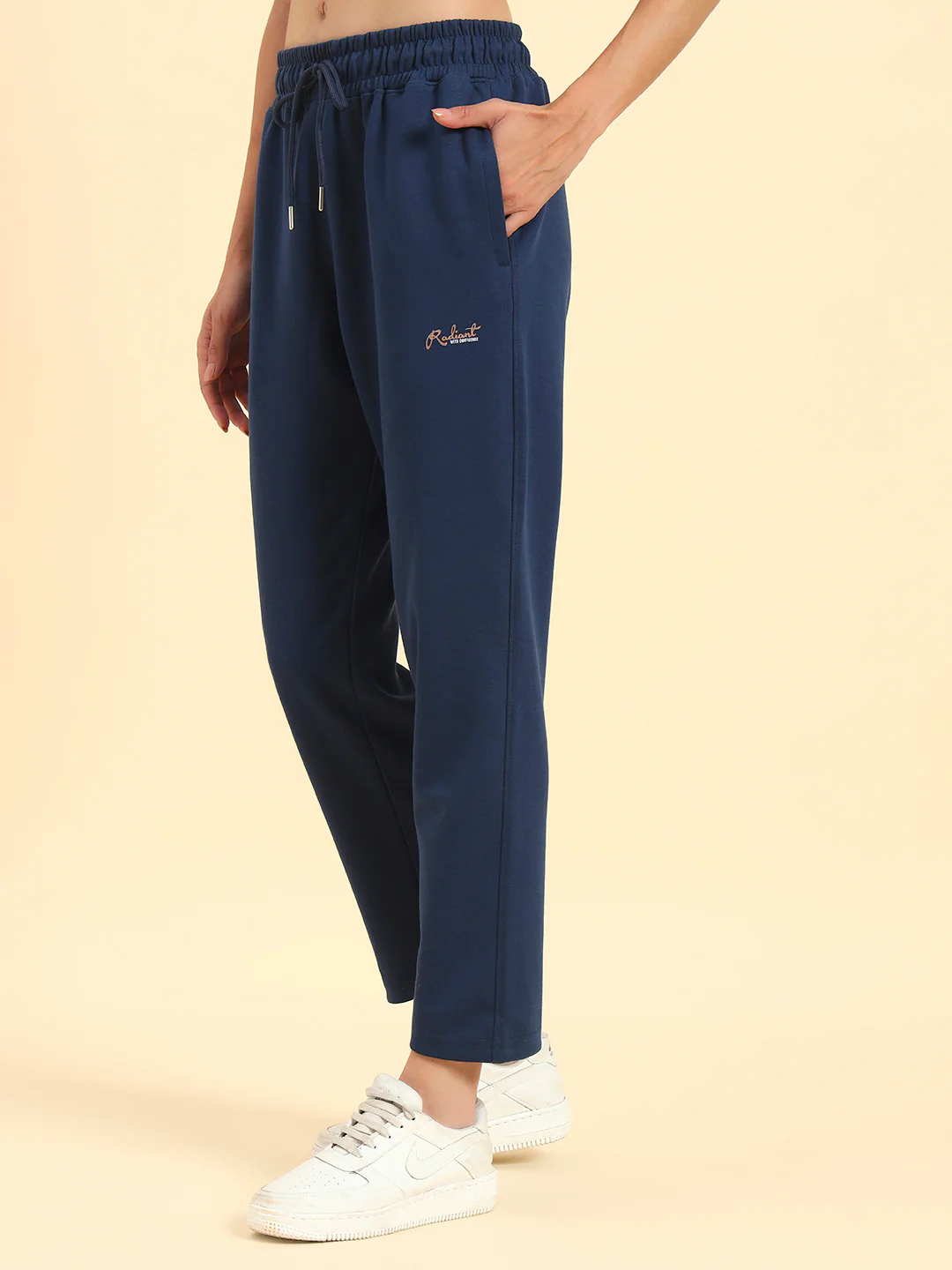 Women's Blue Solid Regular Fit Casual Track Pant - Image 4