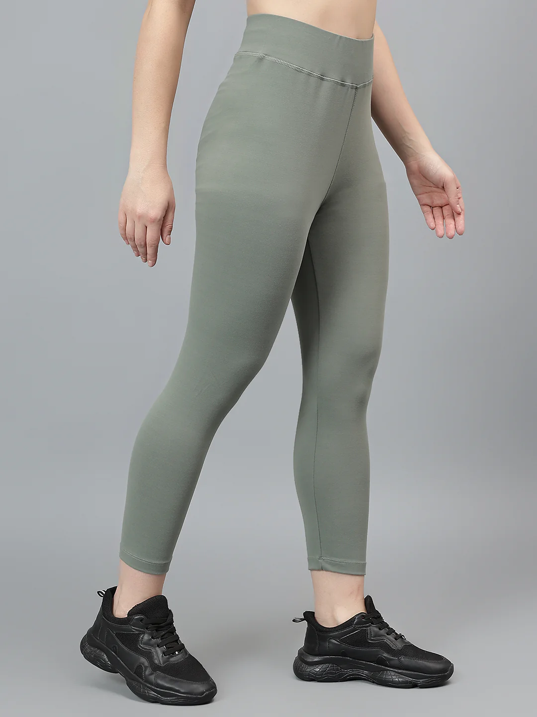 Women's Casual Solid Green Mid Rise Track Pants - Image 4