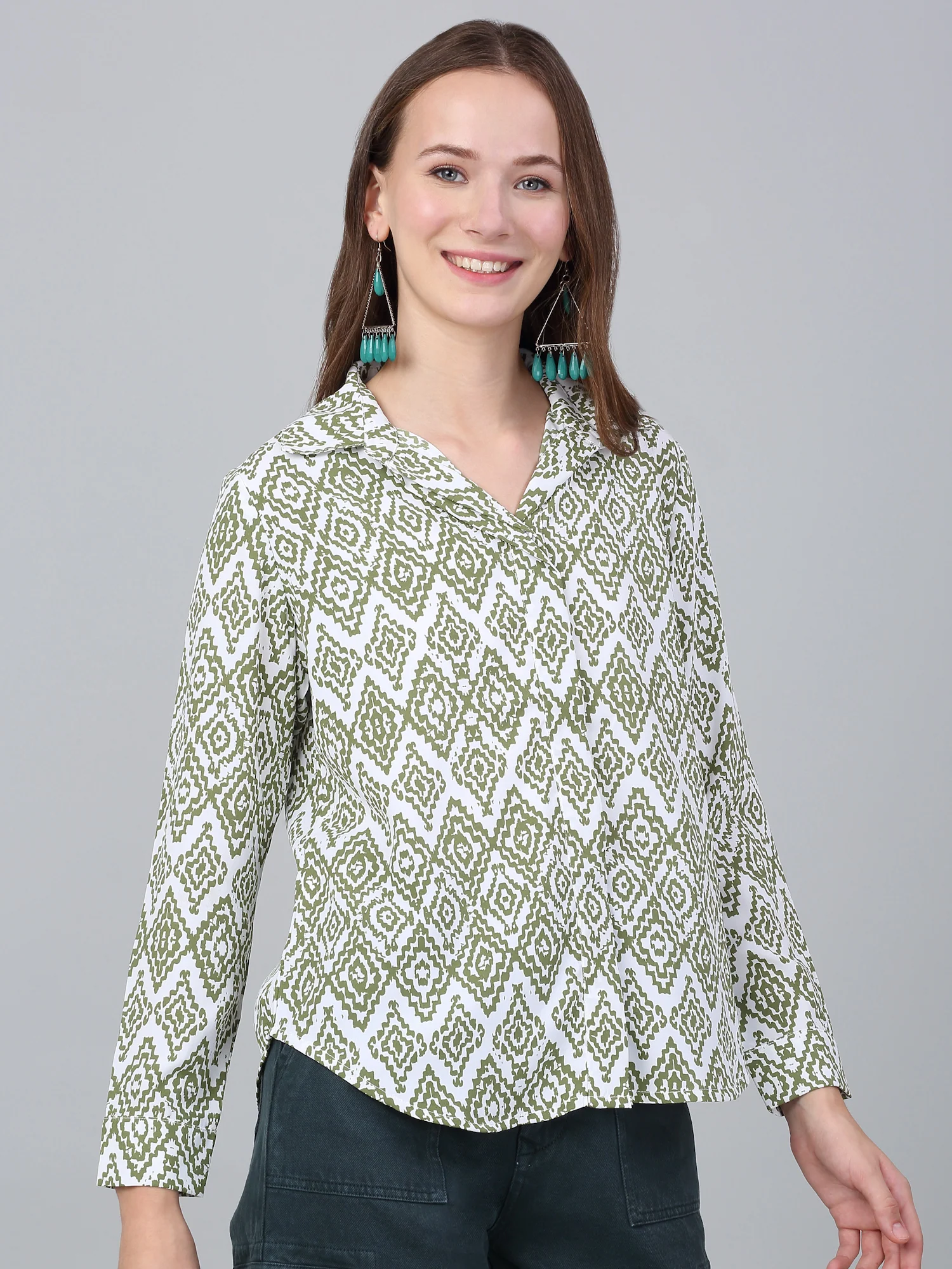 Women's Green Abstract Printed Casual Top - Image 5