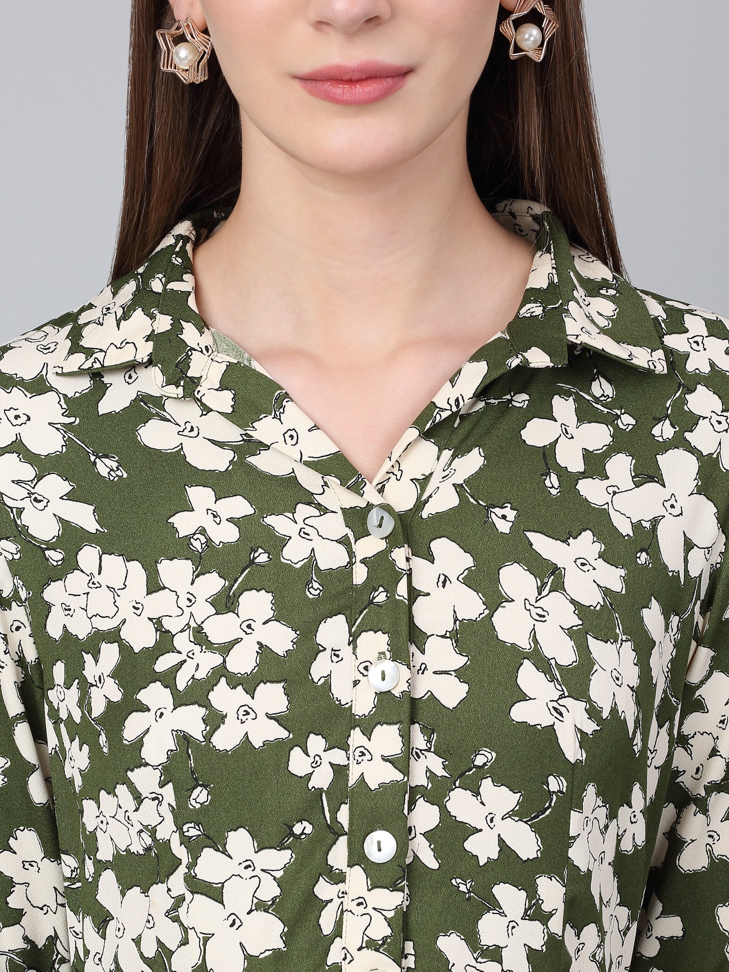 Women's Green Floral Printed Fit and Flare Casual Dress - Image 5