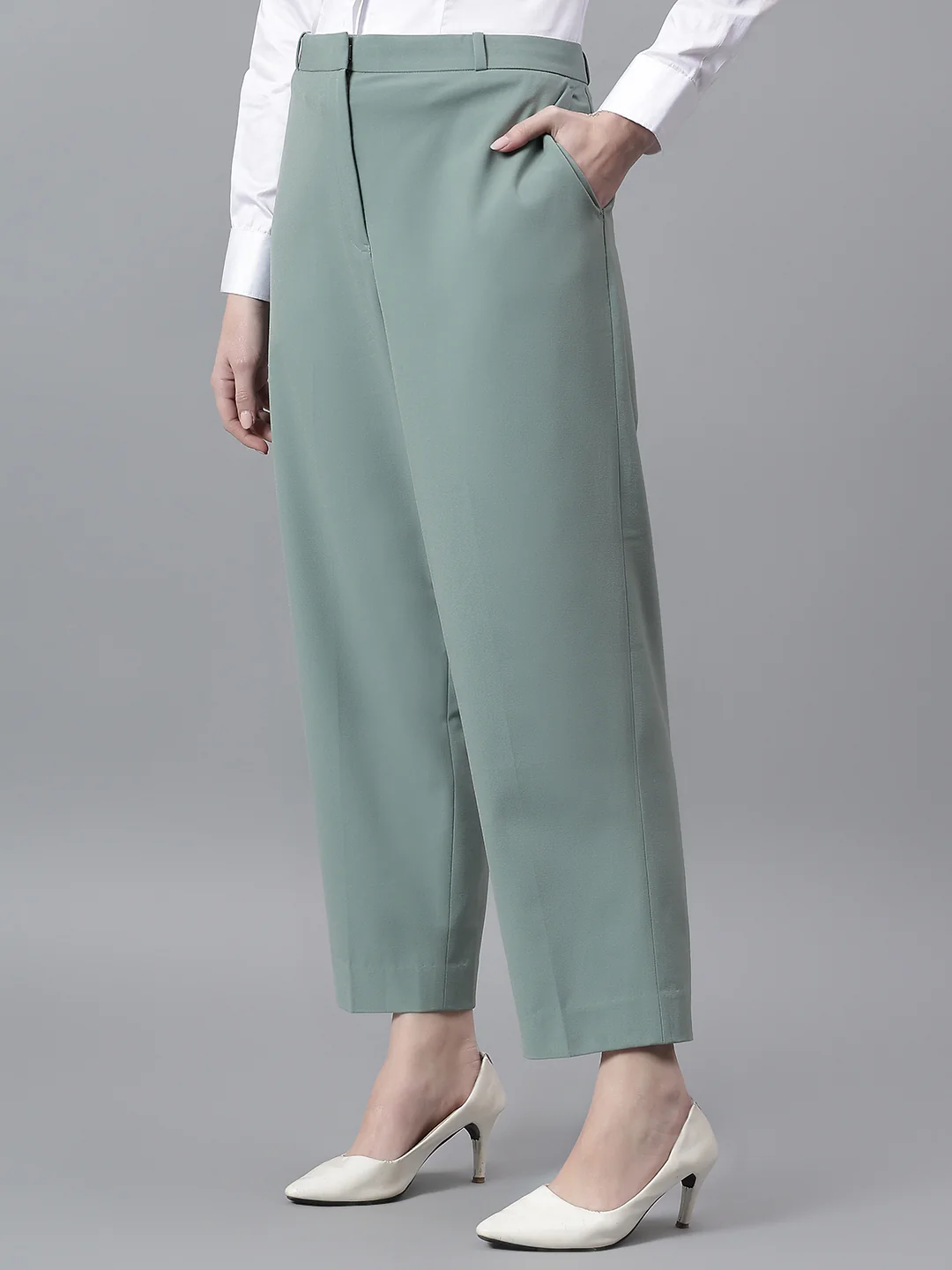 Women's Green Solid Regular Fit Formal Trosuer - Image 3