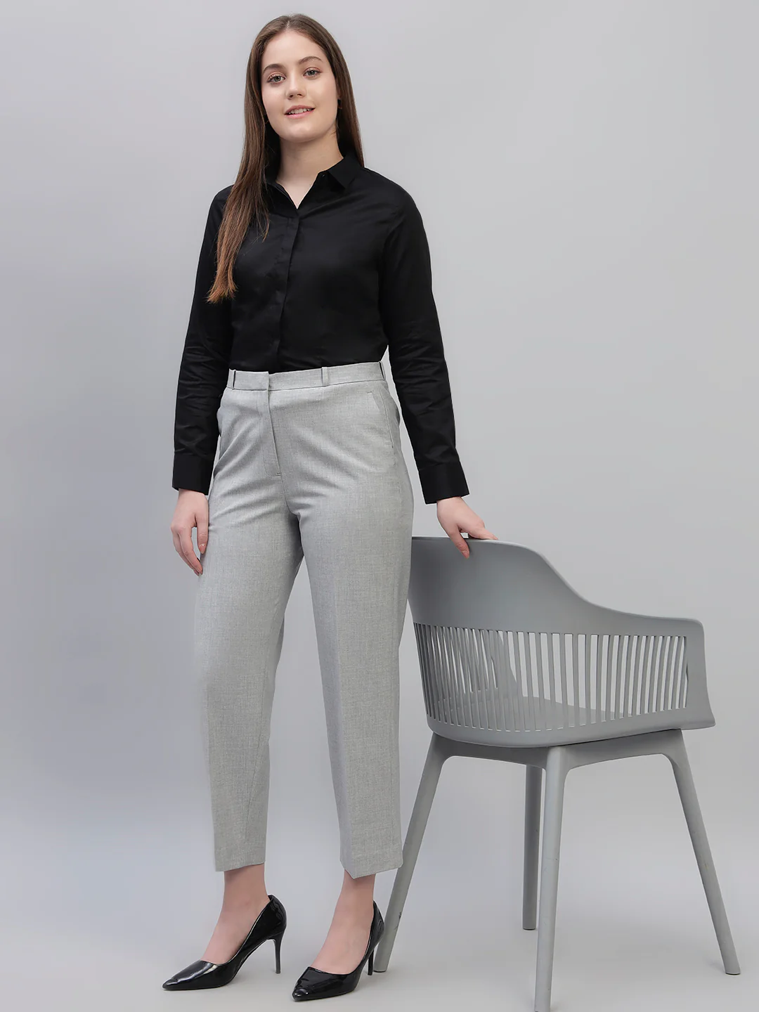 Women's Grey Solid Non Pleated Regular Fit High Waist Formal Trouser - Image 7