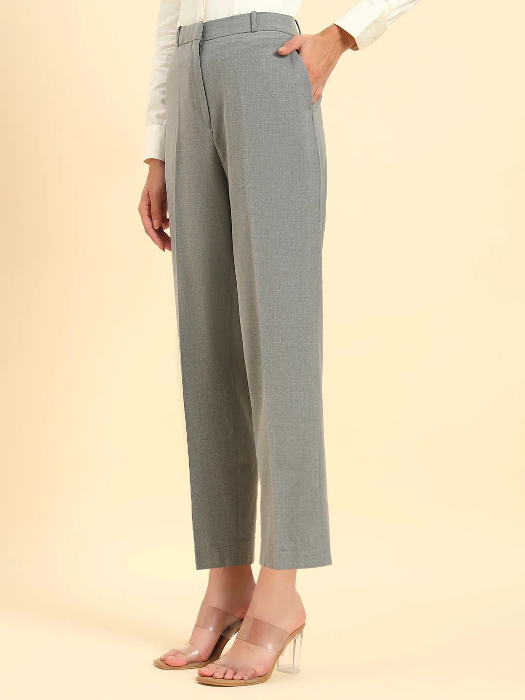 Women's Grey Solid Regular Fit Formal Trouser - Image 5
