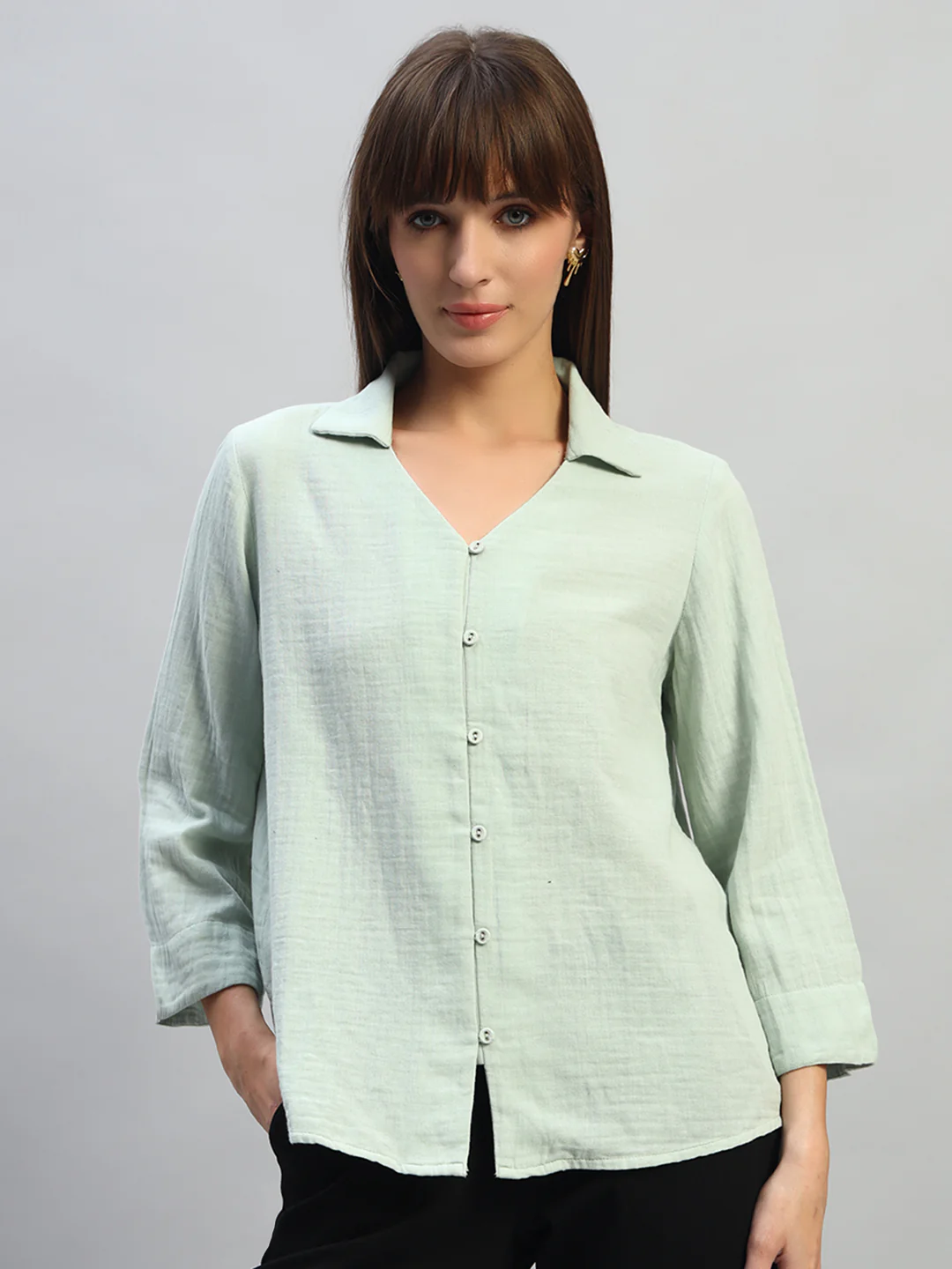 Women's Light Green Solid Full Sleeves V-Neck Casual Top - Image 2