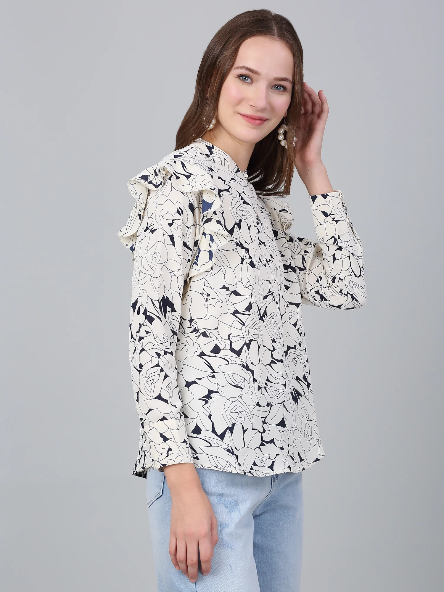 Women's Off White Floral Printed Casual Top - Image 5