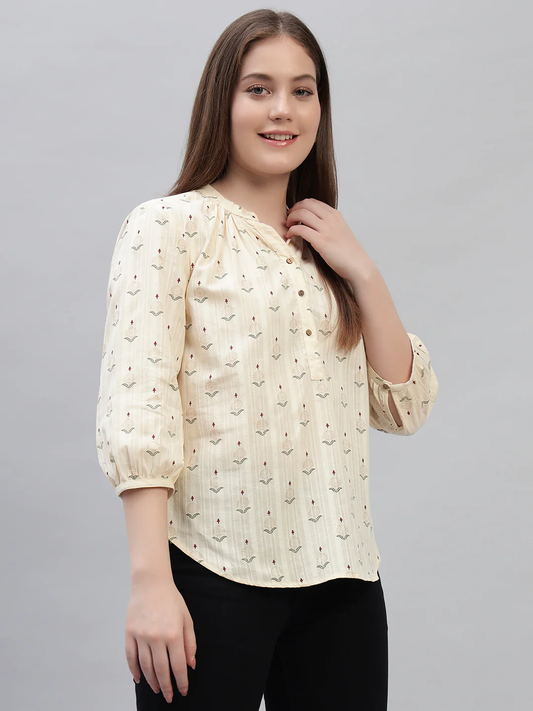 Women's Off White Printed 3/4th Sleeves Round Neck Casual Tunic - Image 4