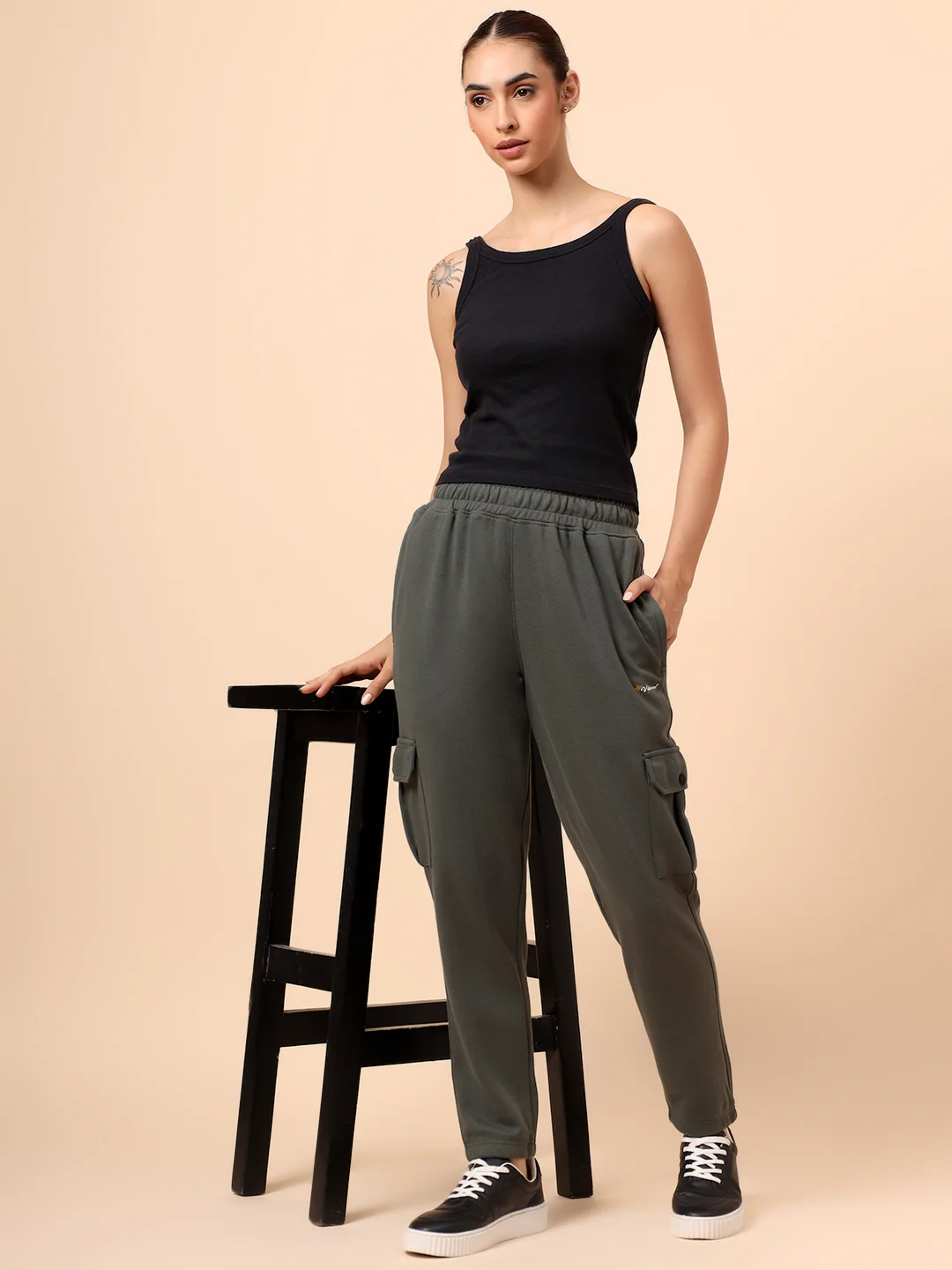 Women's Olive Green Solid Regular Fit Casual Cargo - Image 2