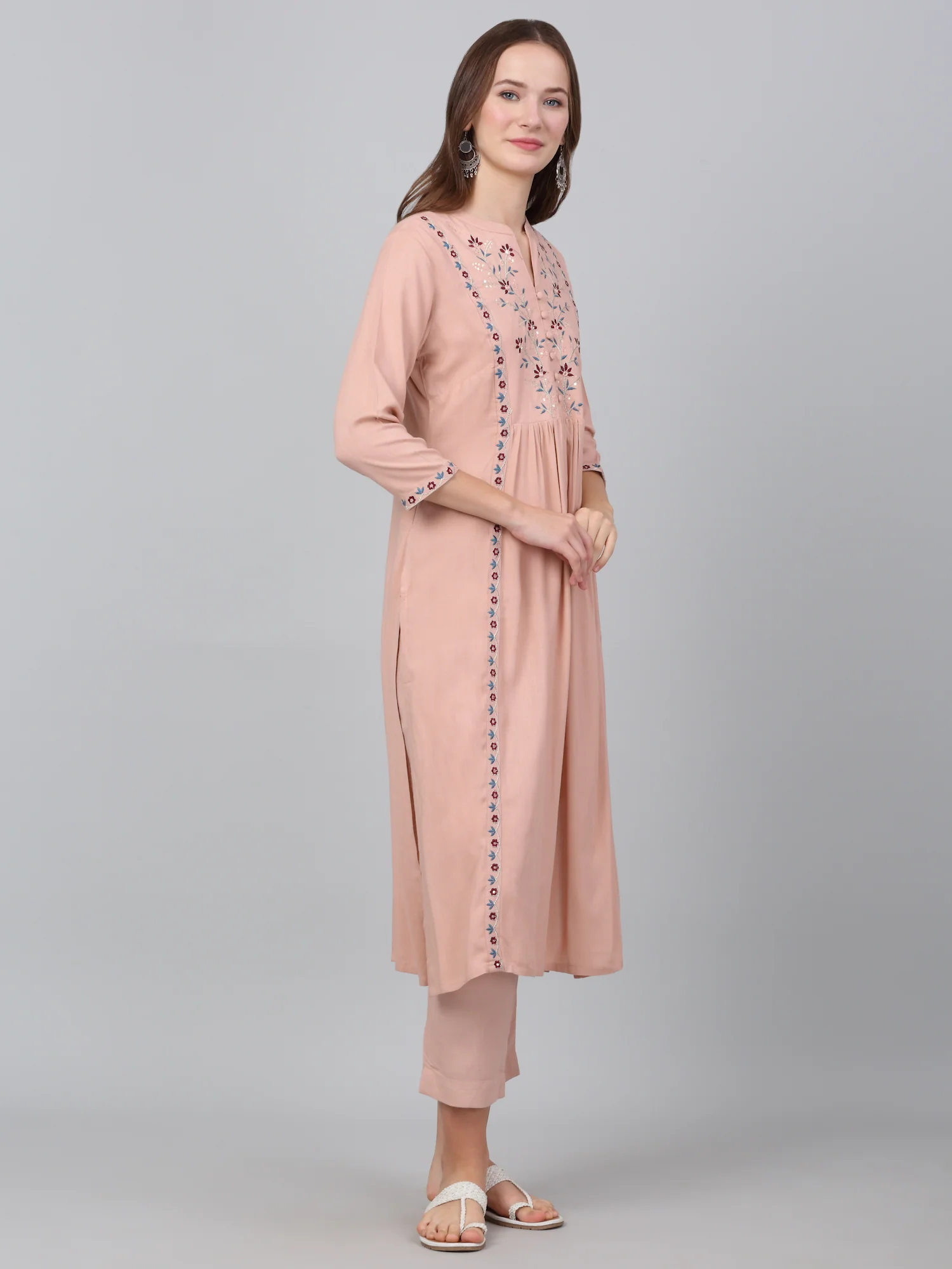 Women's Pink Embroidered Casual Kurta Plazzo Set - Image 4