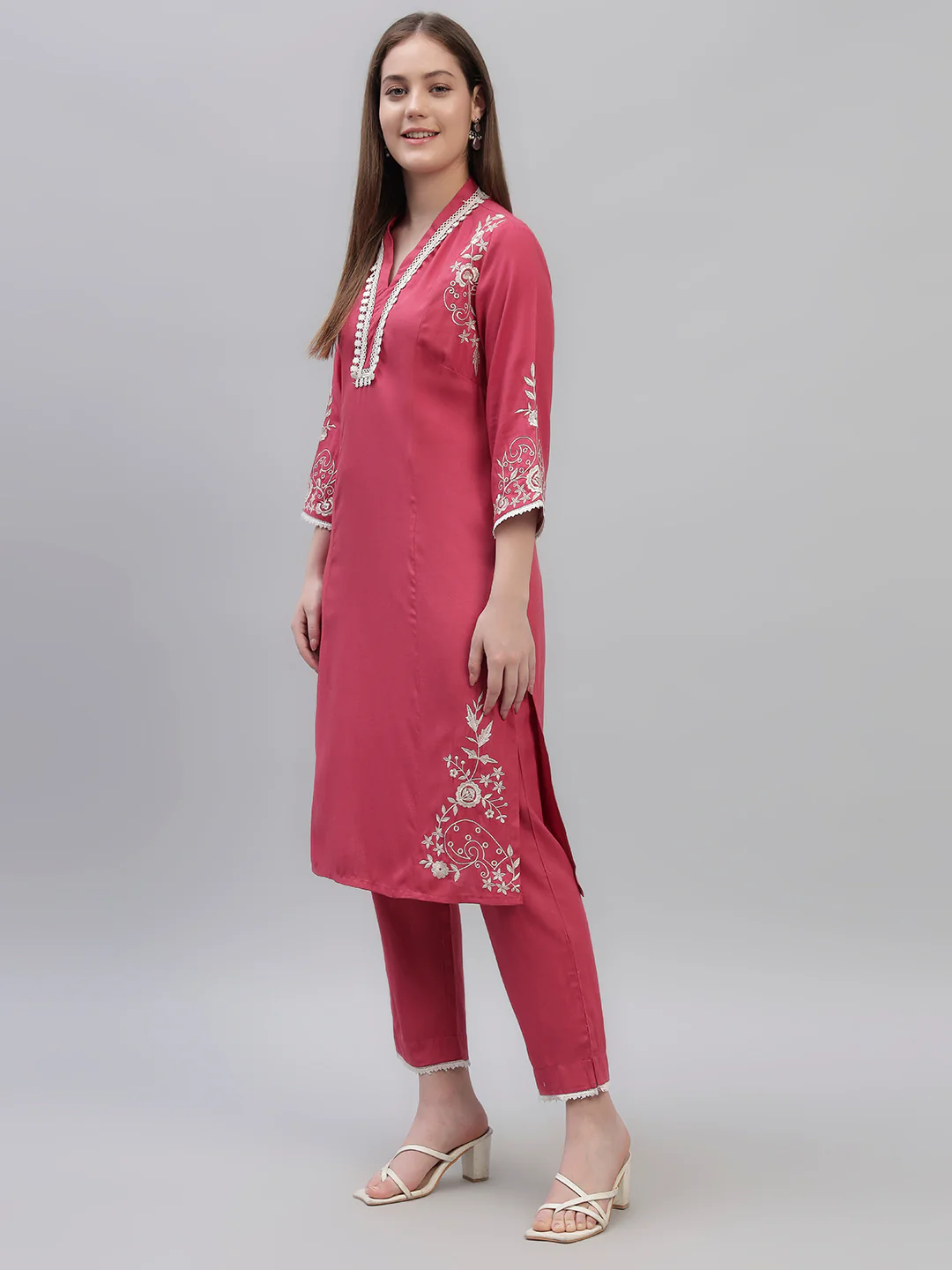 Women's Pink Embroidery 3/4th Sleeves Round Neck Casual Kurti Plazo Set - Image 3