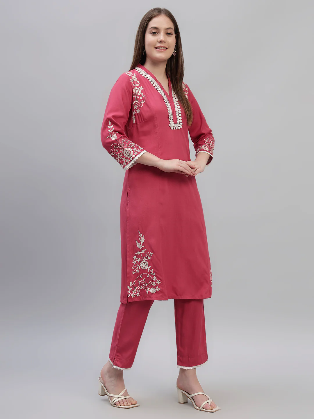 Women's Pink Embroidery 3/4th Sleeves Round Neck Casual Kurti Plazo Set - Image 5