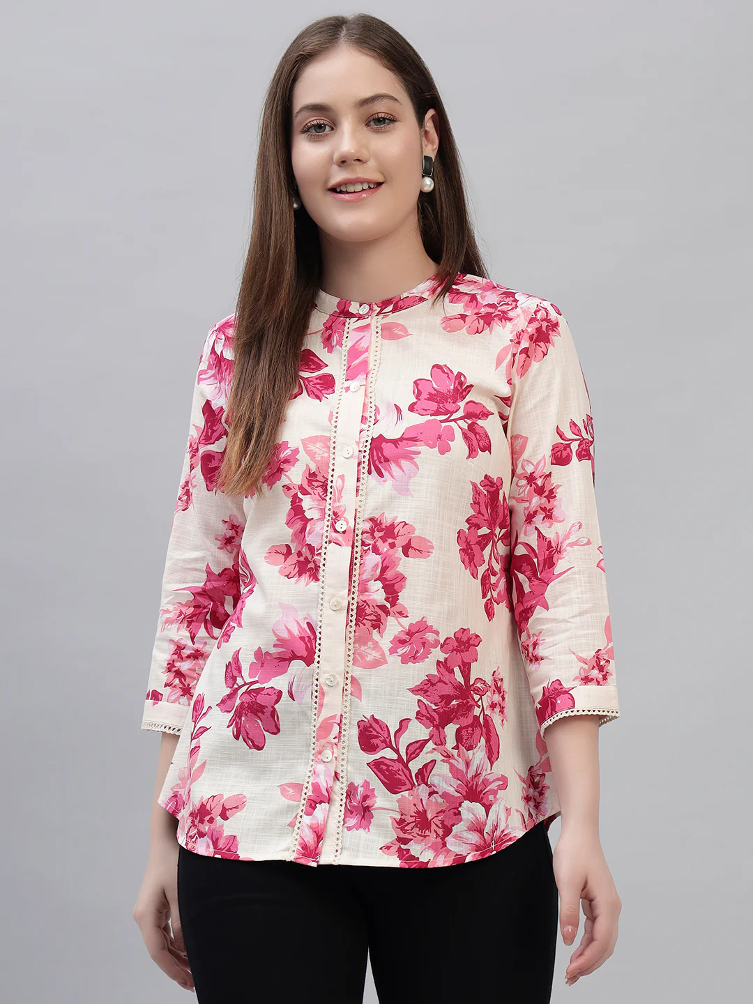 Women's Pink Printed 3/4th Sleeves Round Neck Casual Tunic - Image 2