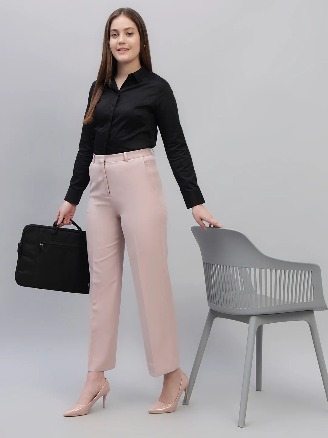 Women's Pink Solid Non Pleated Regular Fit High Waist Formal Trouser - Image 7