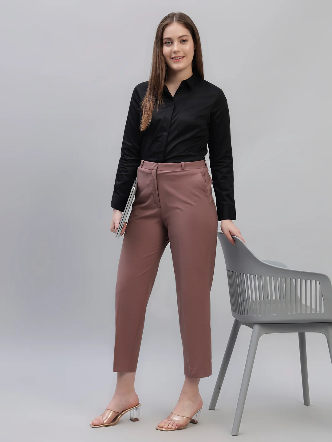 Women's Pink Solid Non Pleated Regular Fit High Waist Formal Trouser - Image 8