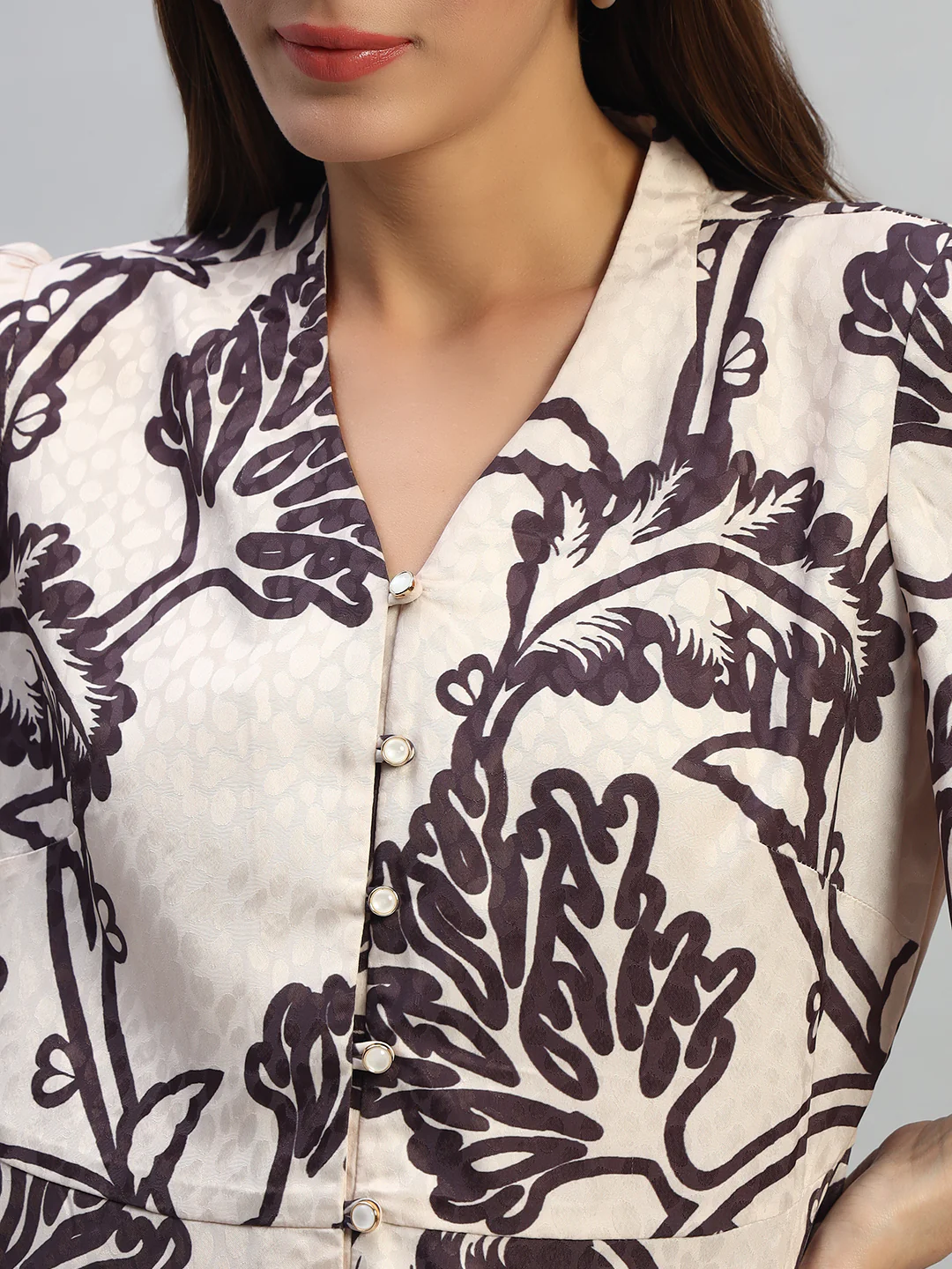 Women's Printed Beige V-Neck Half Sleeves Co-ord-Set - Image 6