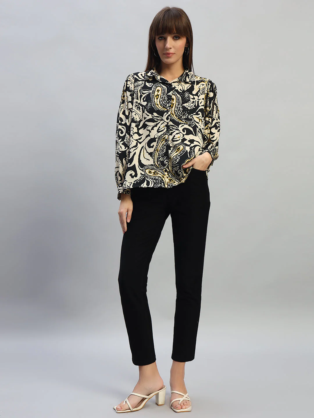 Women's Printed Black Full Sleeves Spread Collar Casual Tunic - Image 7