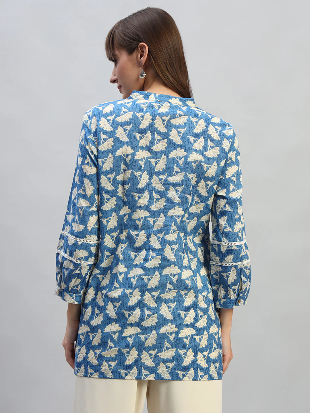 Women's Printed Blue V-Neck 3/4th Sleeves Casual Short Kurti - Image 4