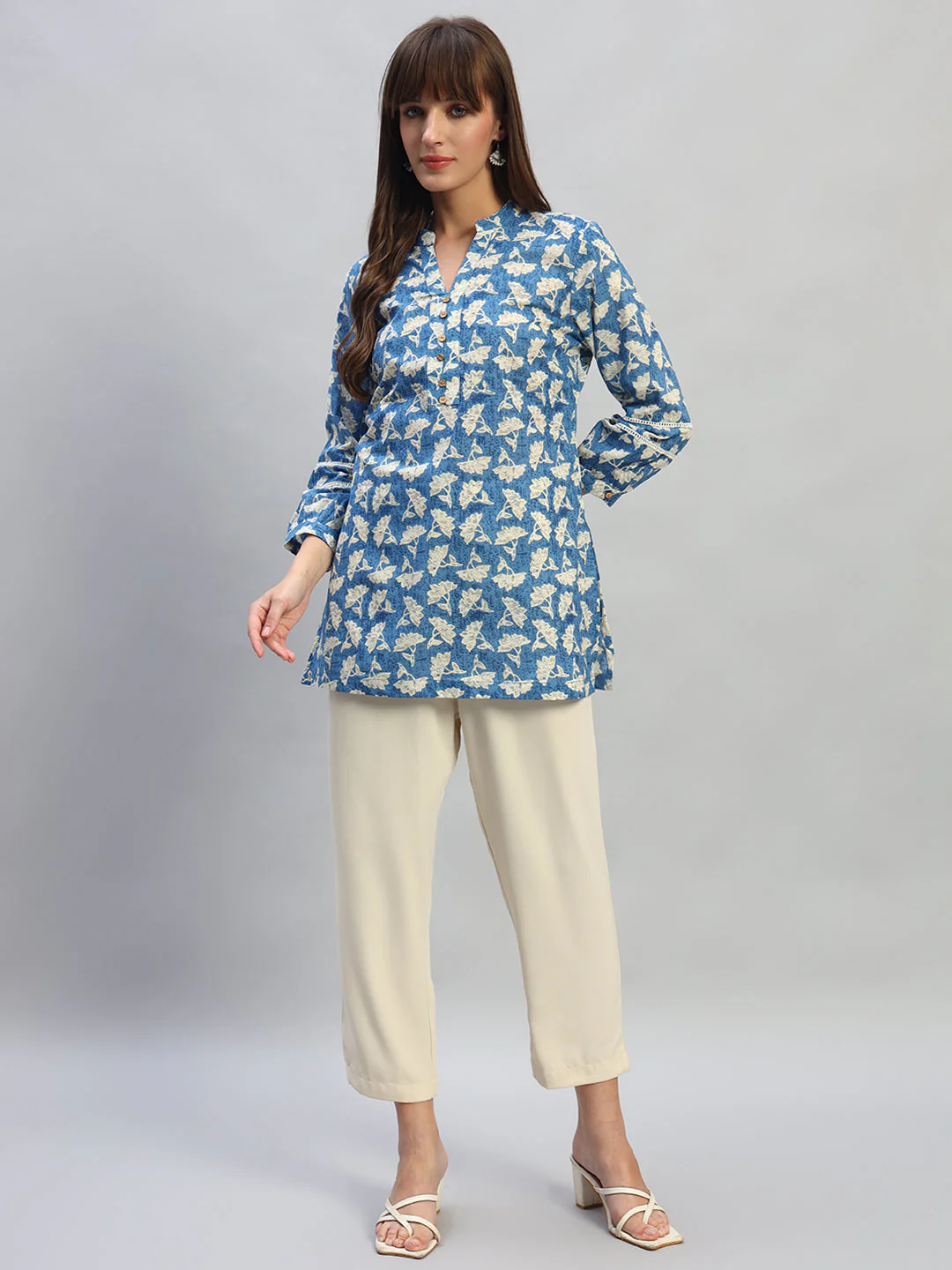 Women's Printed Blue V-Neck 3/4th Sleeves Casual Short Kurti - Image 7