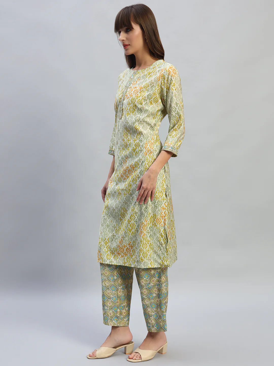 Women's Printed Green Round Neck 3/4th Sleeves Casual Kurti Plazo Set - Image 3