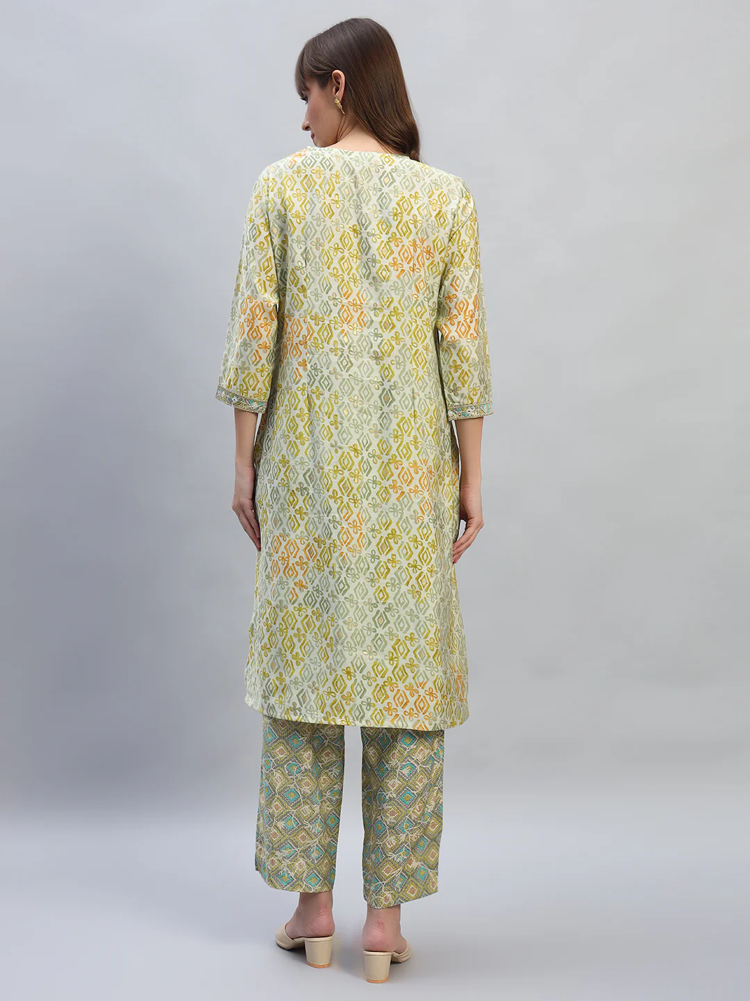 Women's Printed Green Round Neck 3/4th Sleeves Casual Kurti Plazo Set - Image 4