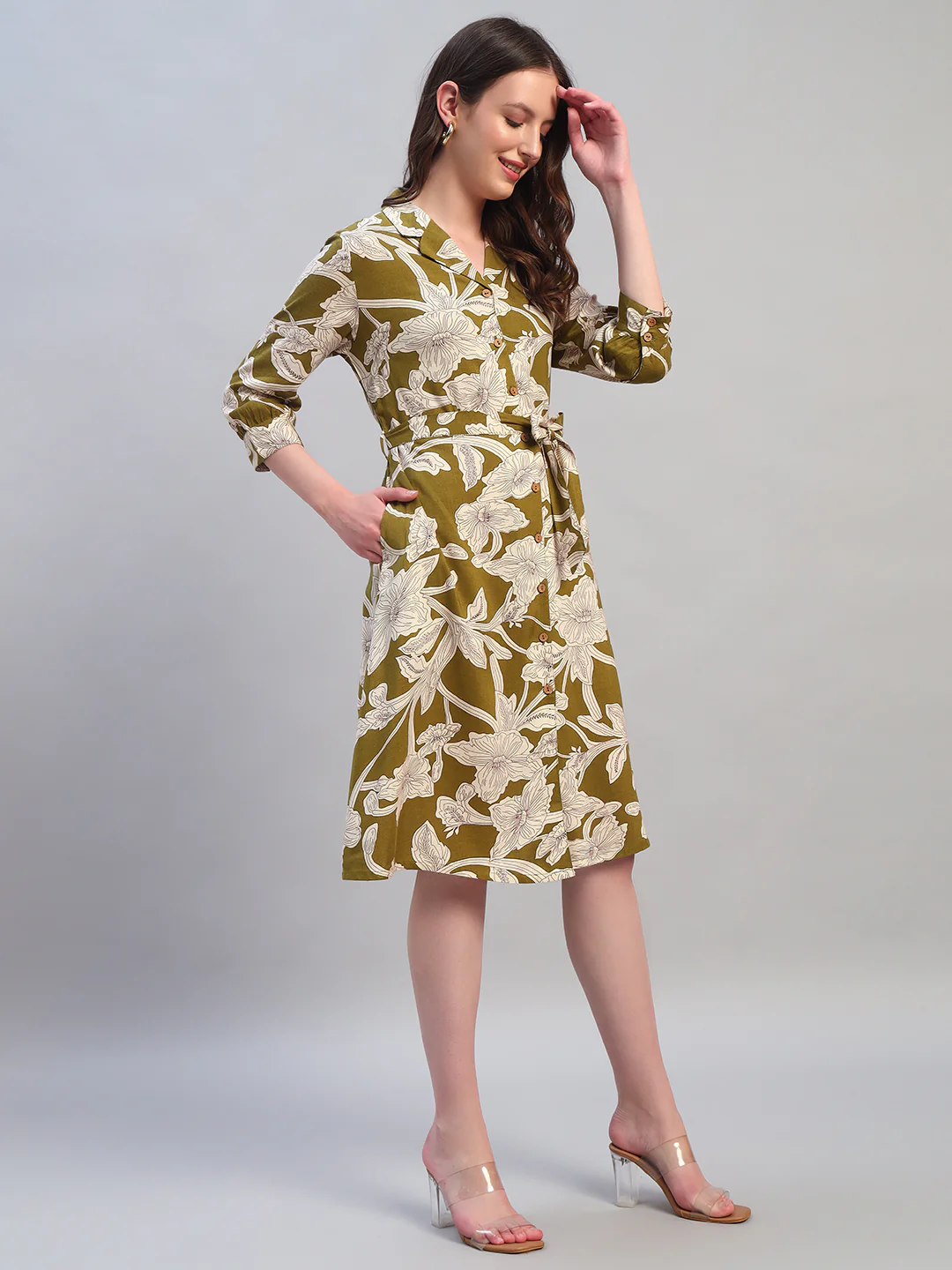 Women's Printed Green V-Neck 3/4th Sleeves Casual Dress - Image 5
