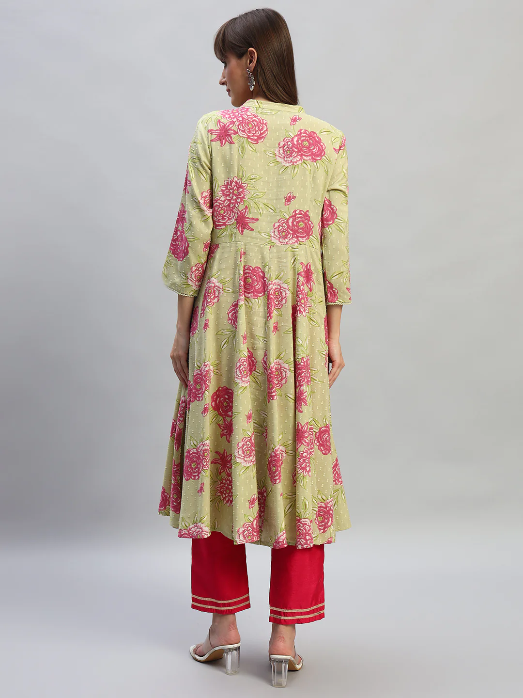 Women's Printed Green V-Neck 3/4th Sleeves Casual Kurti - Image 4